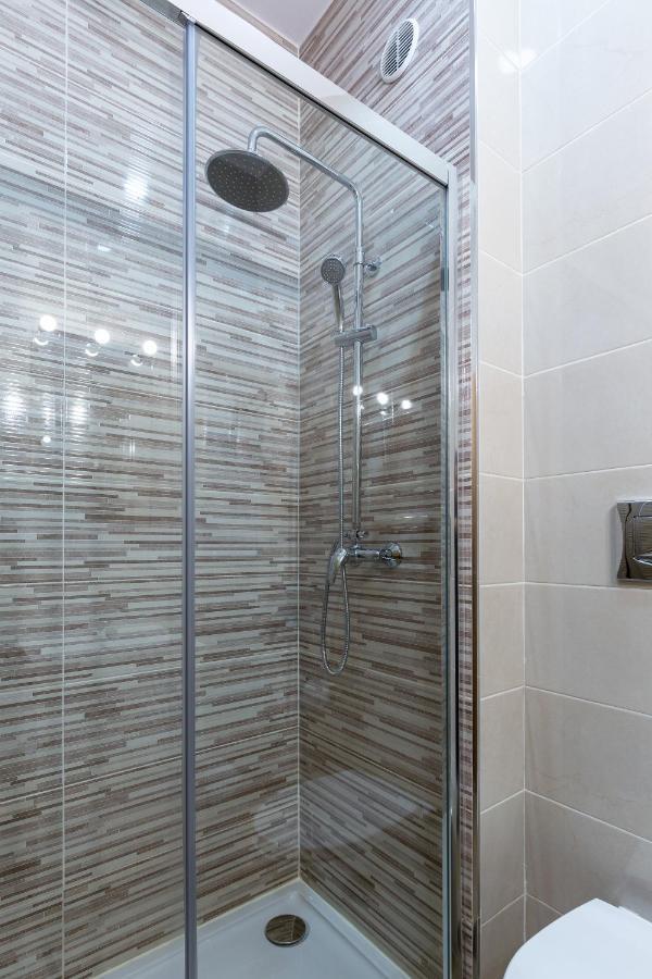Yellow Tiles By Pcale Porto Luaran gambar