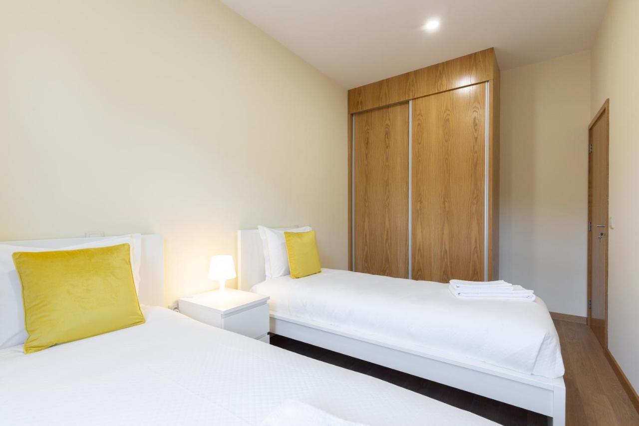 Yellow Tiles By Pcale Porto Luaran gambar