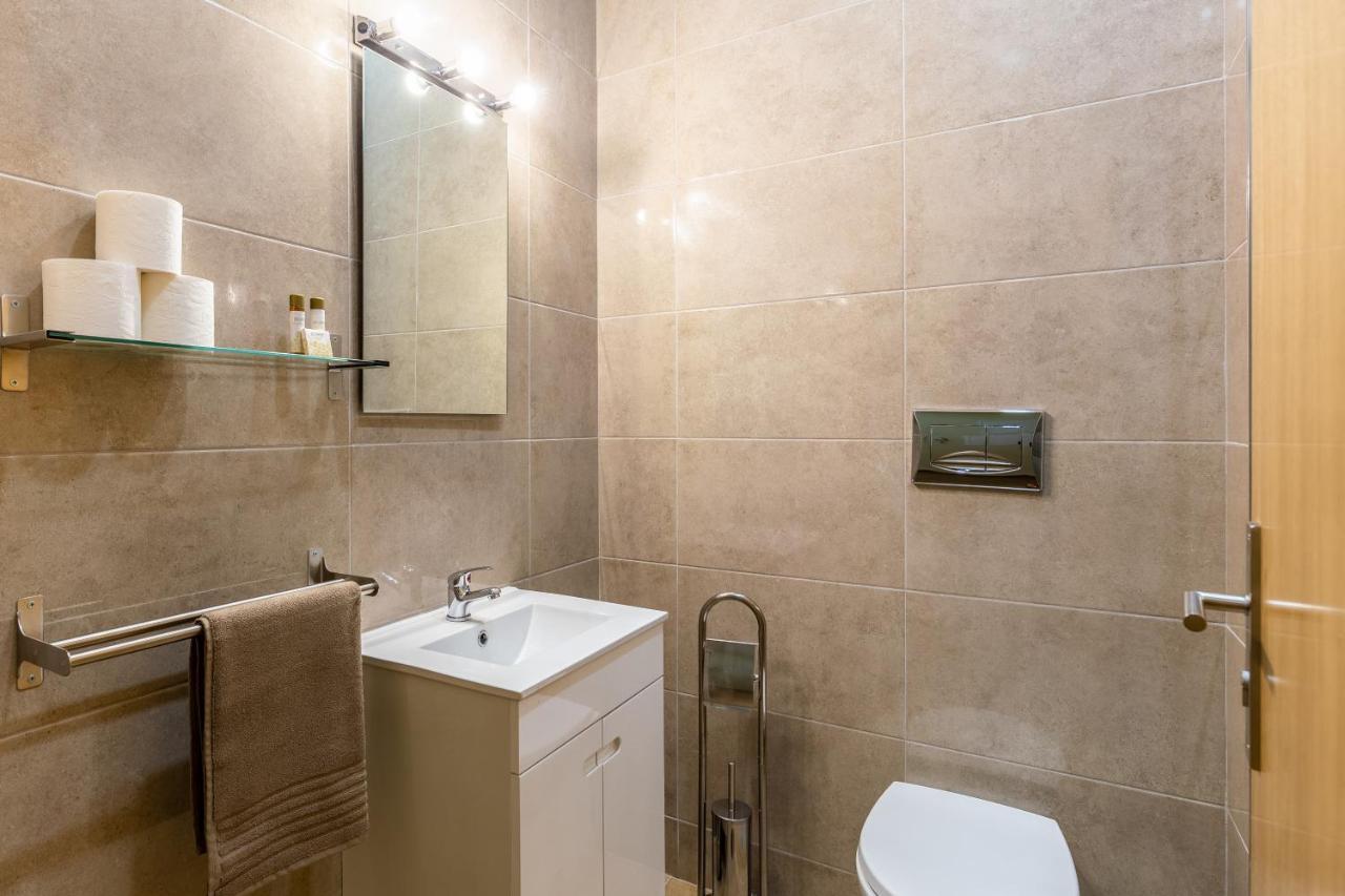 Yellow Tiles By Pcale Porto Luaran gambar